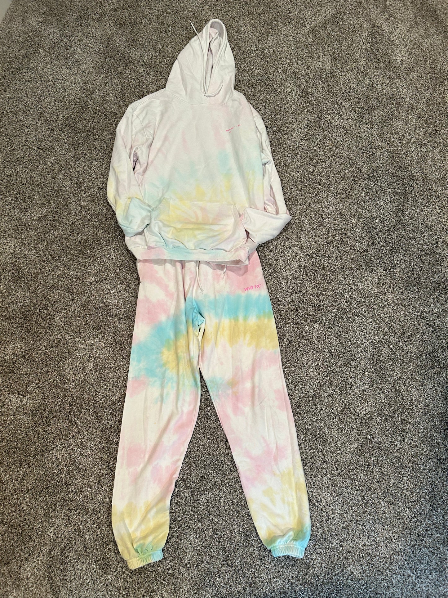 White Fox Heavy Tie-Dye Sweat Outfit